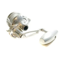 Accurate Boss Valiant SPJ Lever Drag Conventional Reels